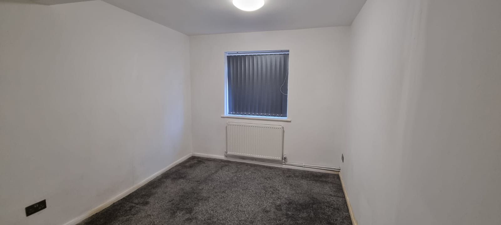 2 bedroom semi-detached bungalow To Let in Leicester - Photograph 6.