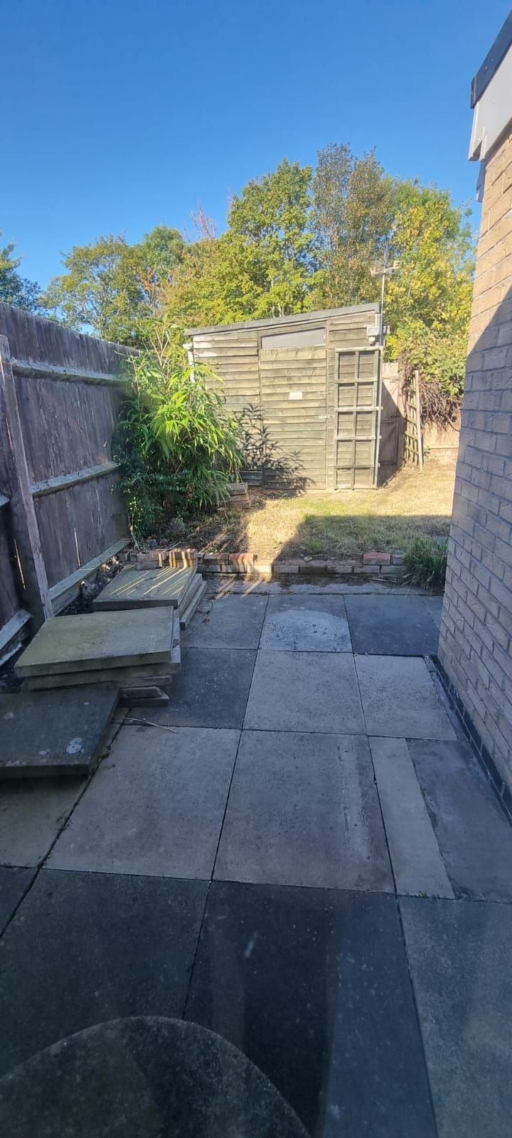 2 bedroom semi-detached bungalow To Let in Leicester - Photograph 9.