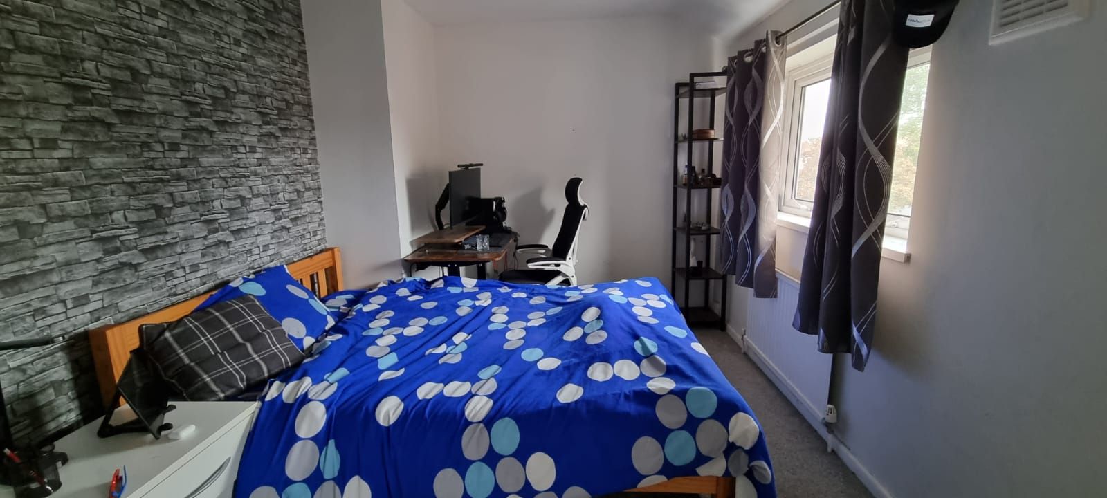 2 bedroom town house For Sale in Leicester - Photograph 4.