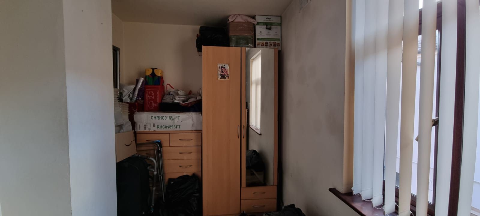 4 bedroom semi-detached house For Sale in Leicester - Photograph 19.