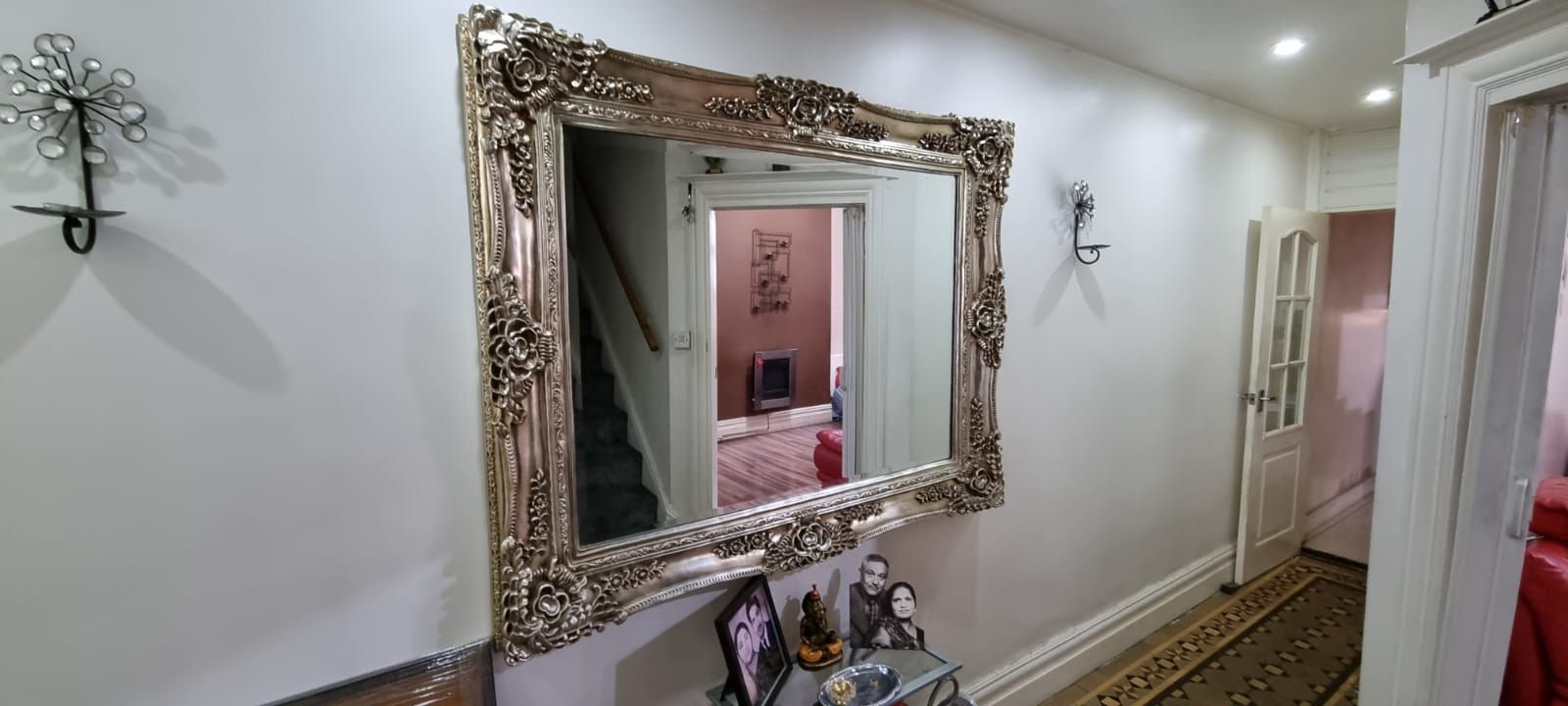 4 bedroom semi-detached house For Sale in Leicester - Photograph 2.