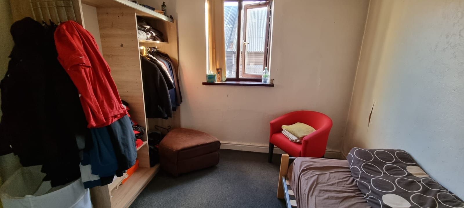4 bedroom semi-detached house For Sale in Leicester - Photograph 21.