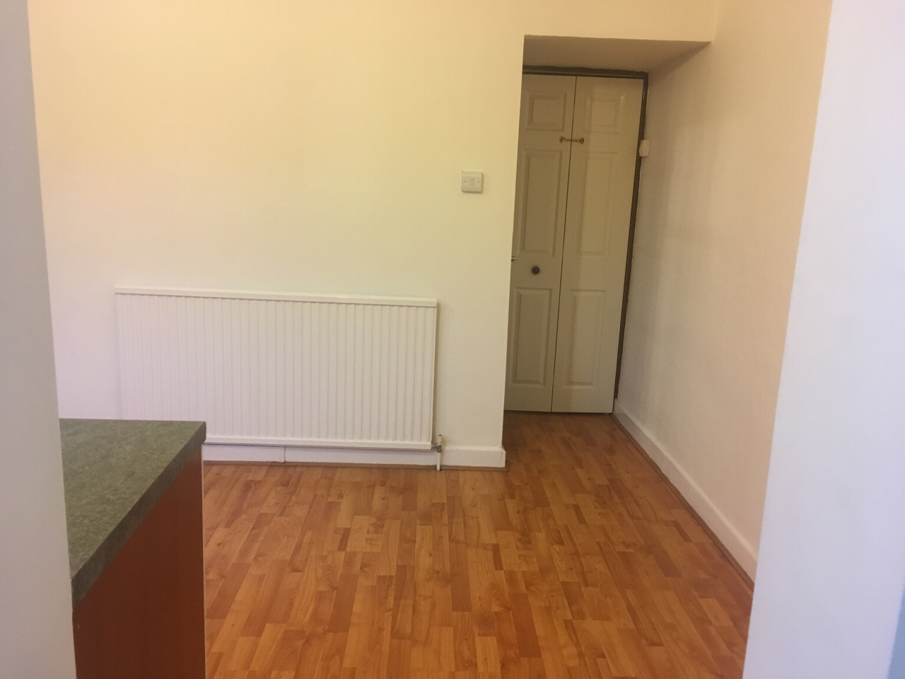 2 bedroom mid terraced house To Let in Leicester - Photograph 15.