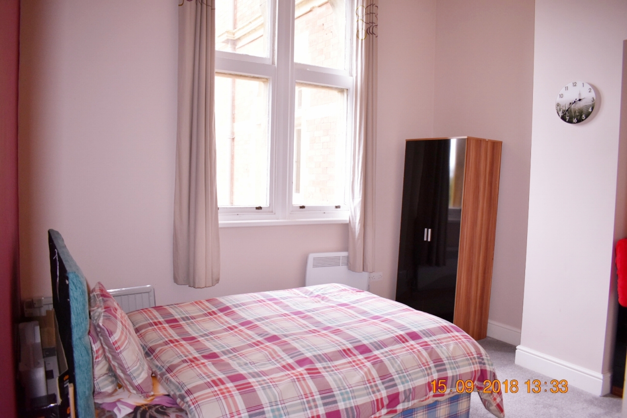 2 bedroom apartment flat/apartment SSTC in Leicester - Photograph 15.