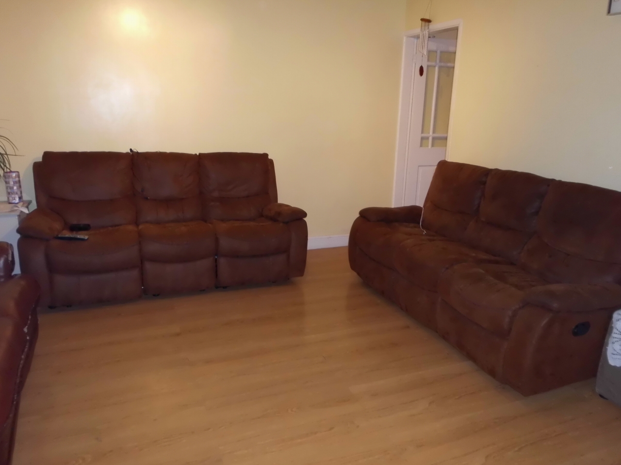 3 bedroom barn conversion house SSTC in Leicester - Photograph 3.