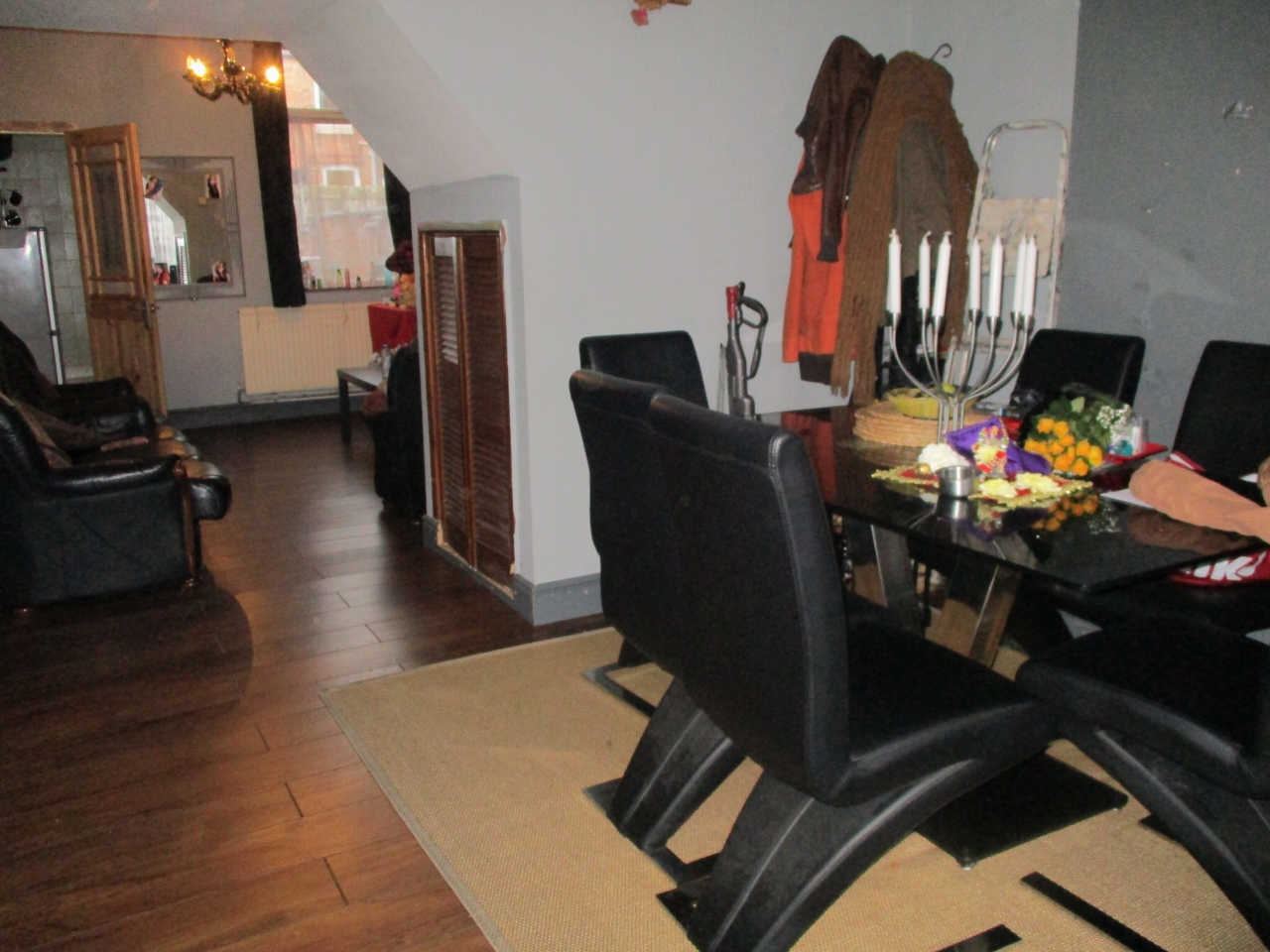 2 bedroom mid terraced house SSTC in Leicester - Photograph 2.