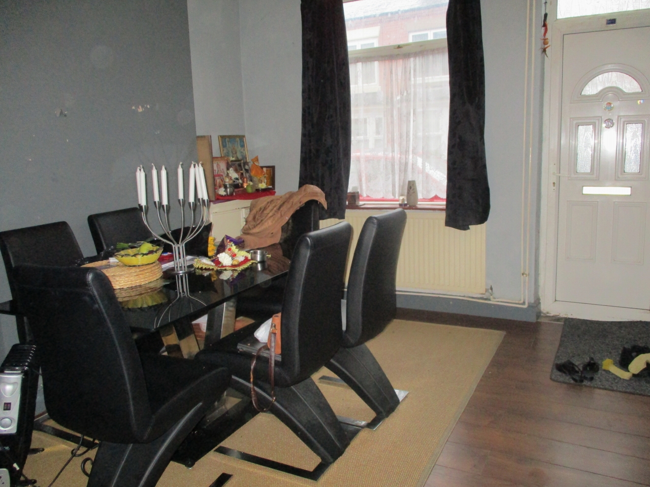 2 bedroom mid terraced house SSTC in Leicester - Photograph 3.