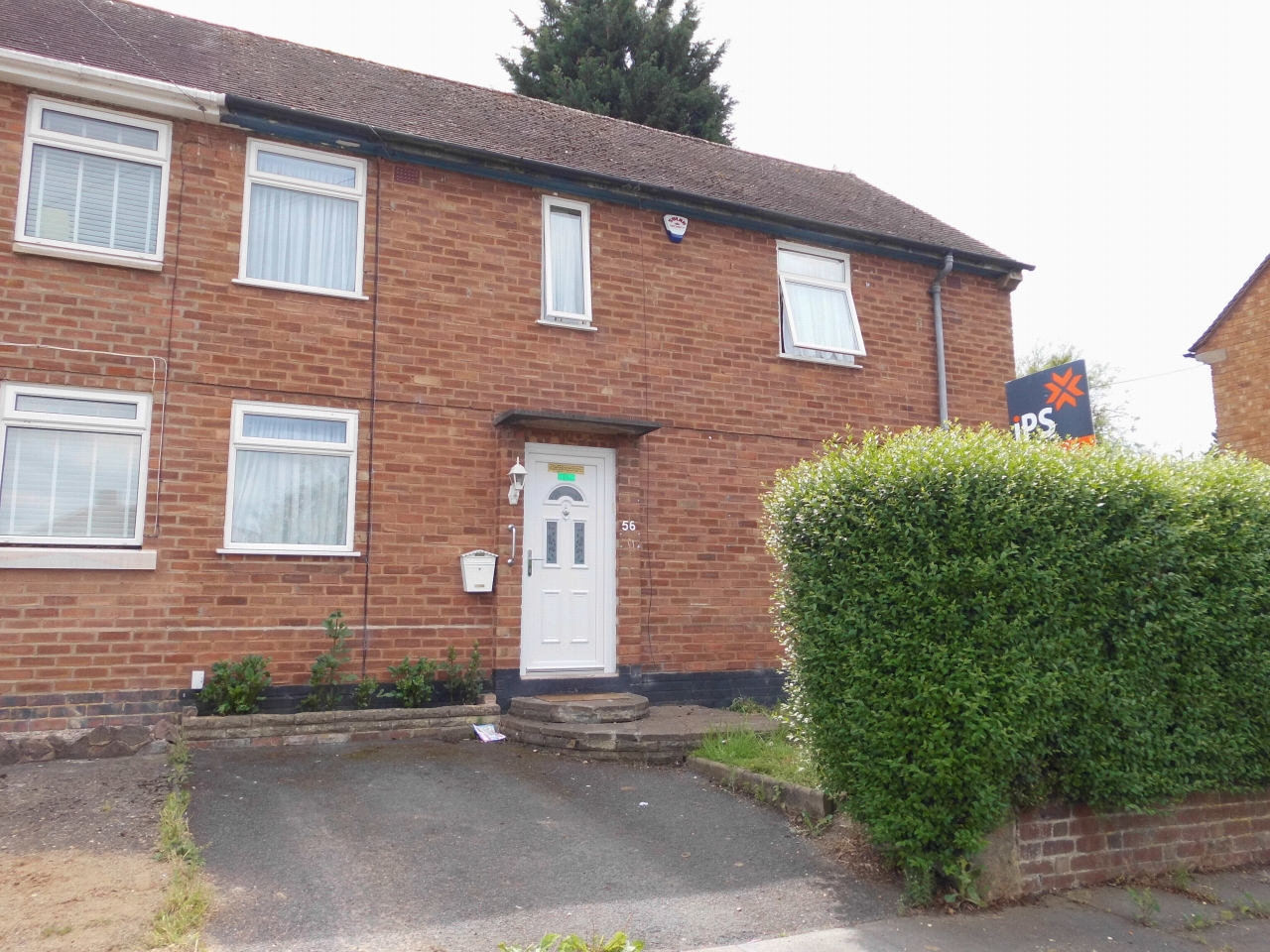 3 bedroom barn conversion house SSTC in Leicester - Photograph 1.