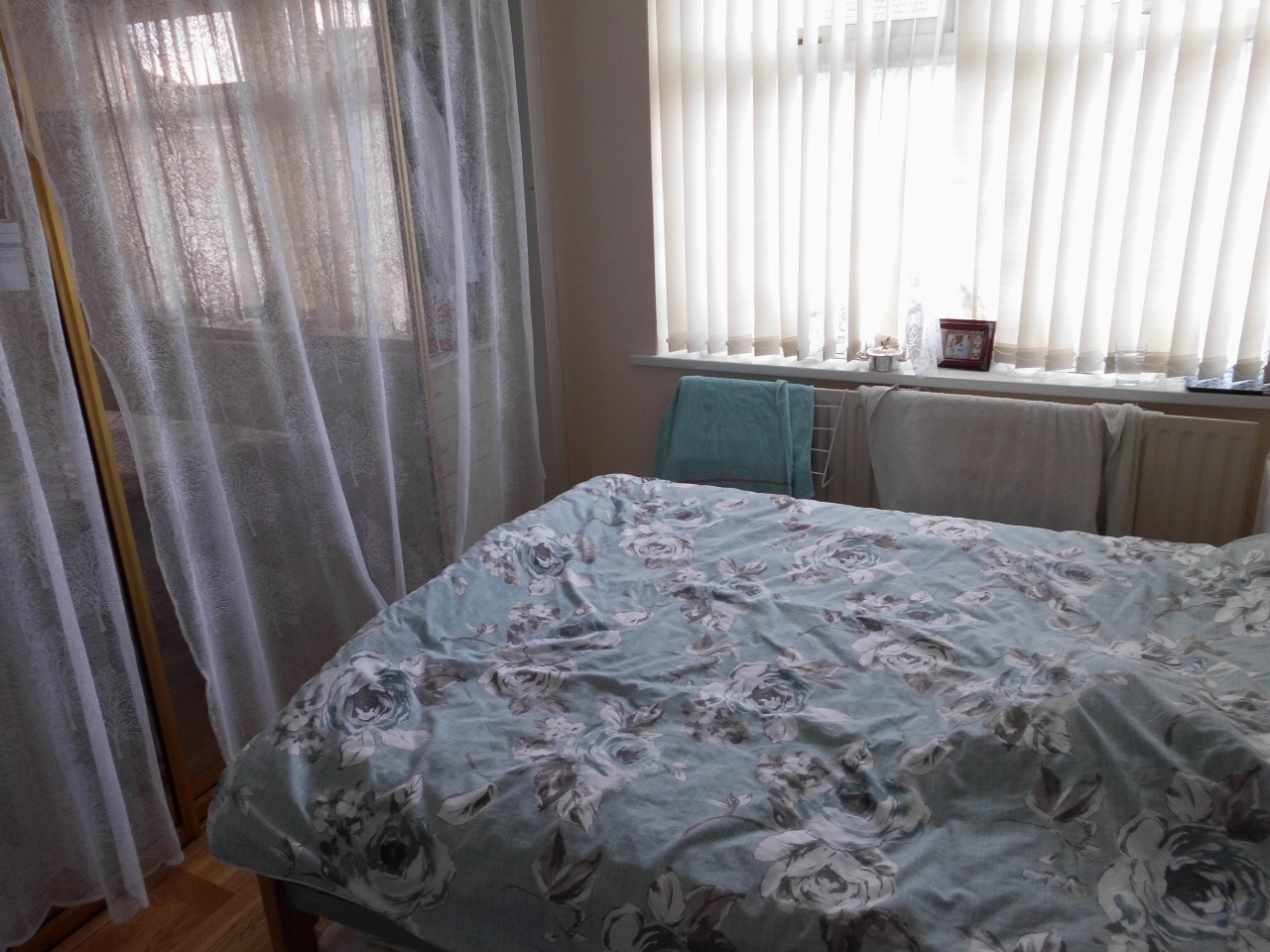 3 bedroom semi-detached house SSTC in Leicester - Photograph 7.