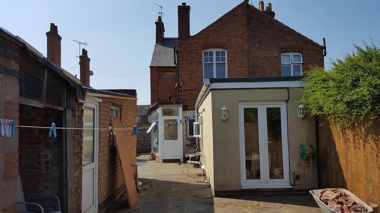 3 bedroom barn conversion house SSTC in Leicester - Photograph 12.