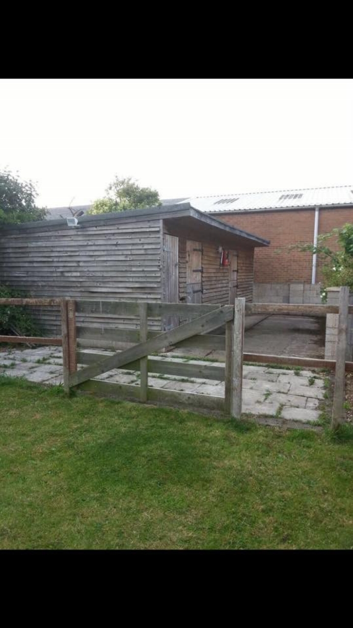 3 bedroom barn conversion house SSTC in Leicester - Photograph 14.