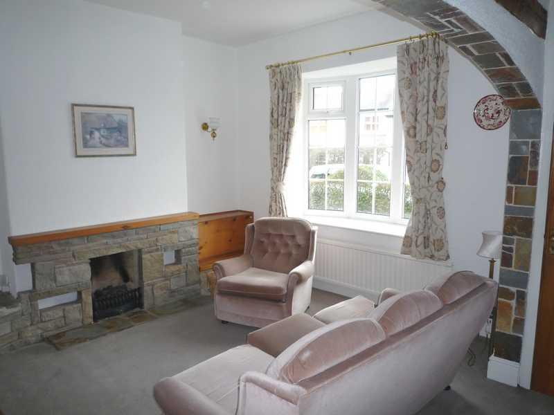 2 Bed Semi-detached House For Sale - Photograph 8
