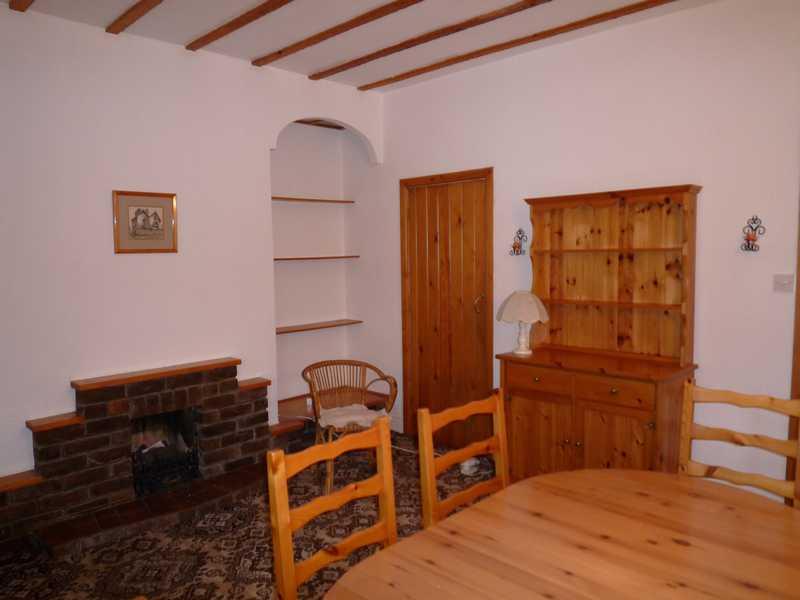 2 Bed Semi-detached House For Sale - Photograph 5