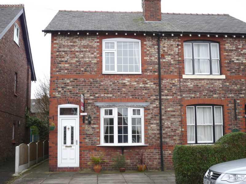 2 Bed Semi-detached House For Sale - Photograph 10