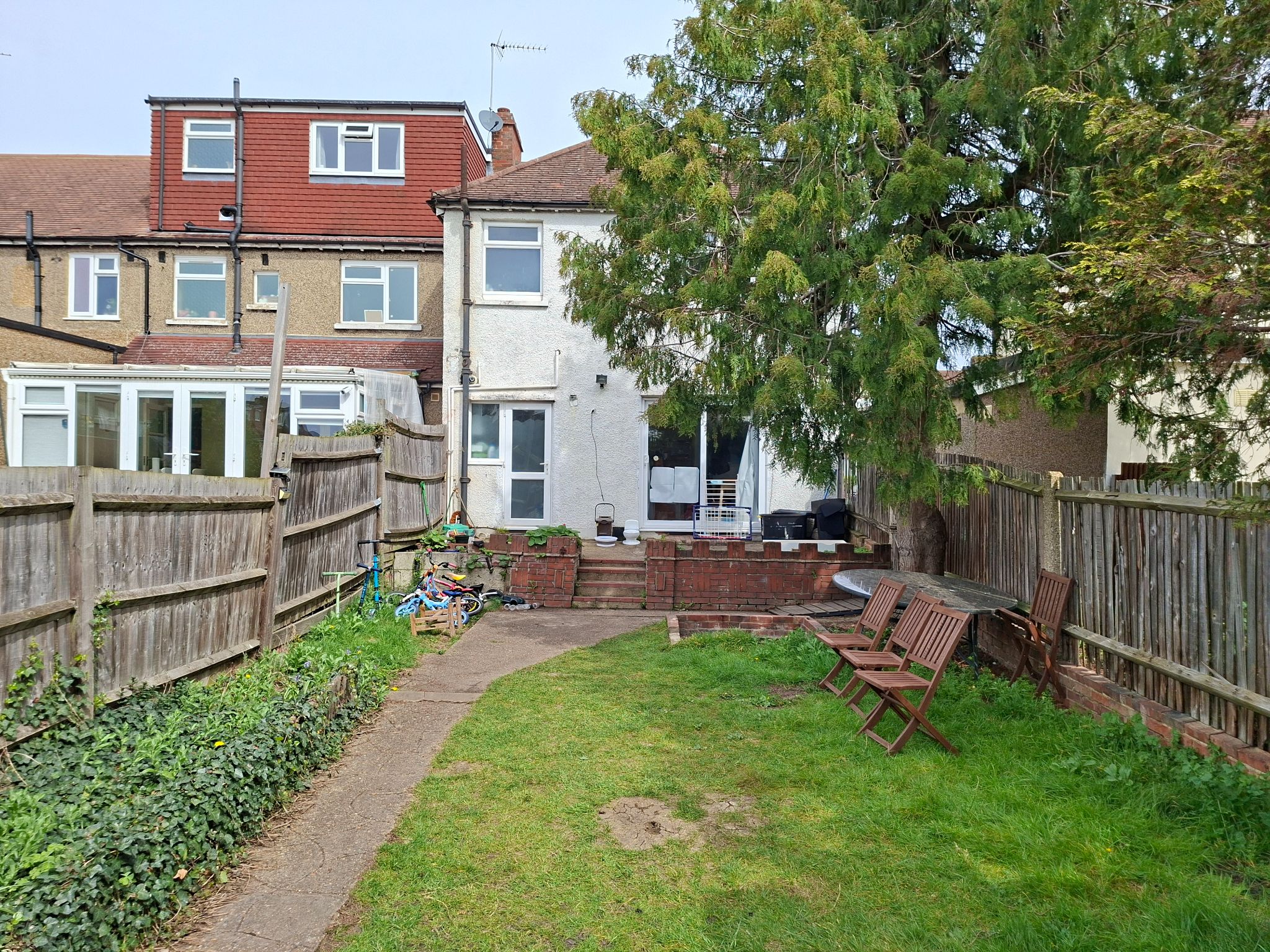 3 bedroom end terraced house To Let in New Malden - Photograph 12