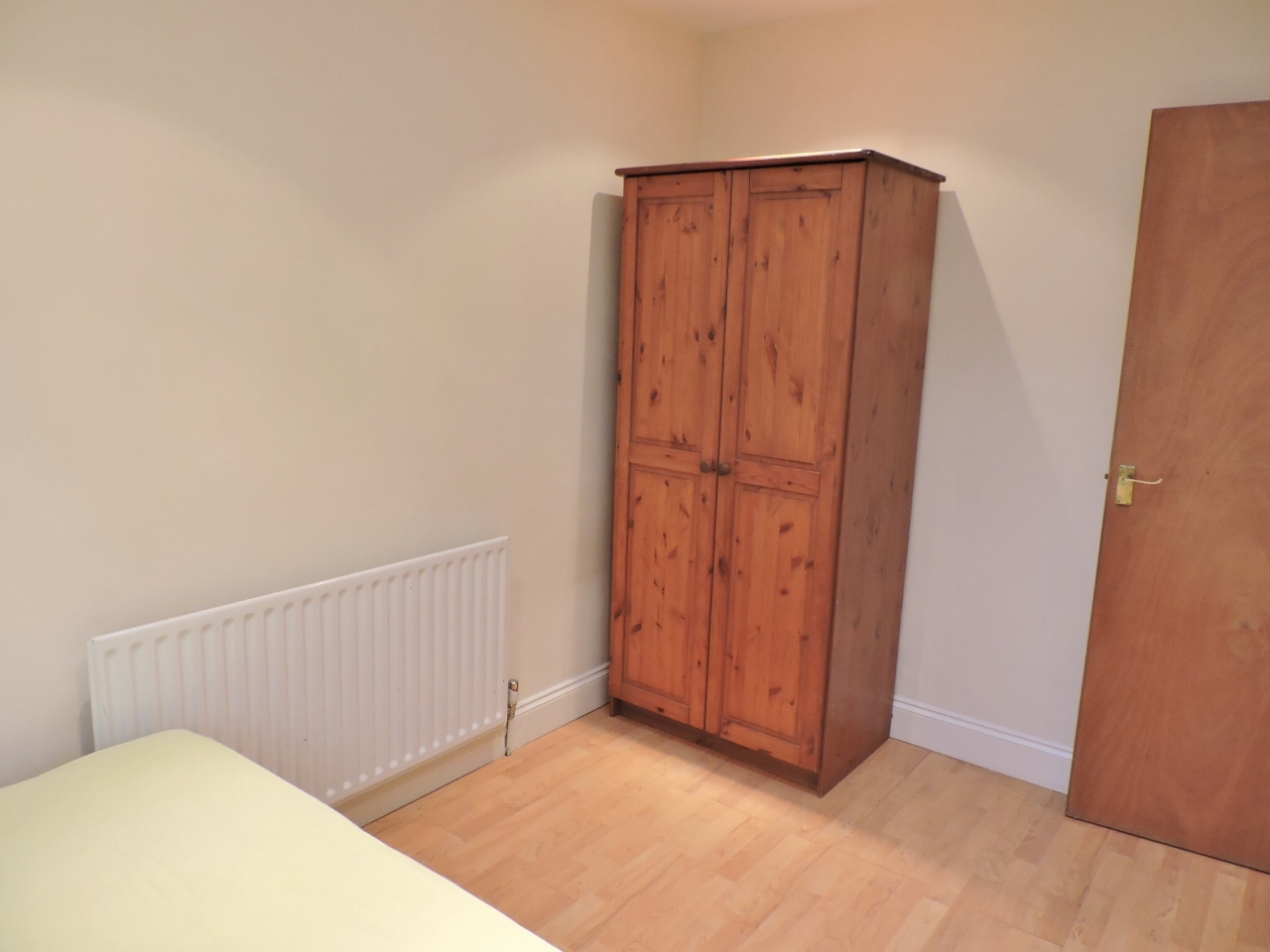2 bedroom apartment flat/apartment Let Agreed in New Malden - Photograph 7