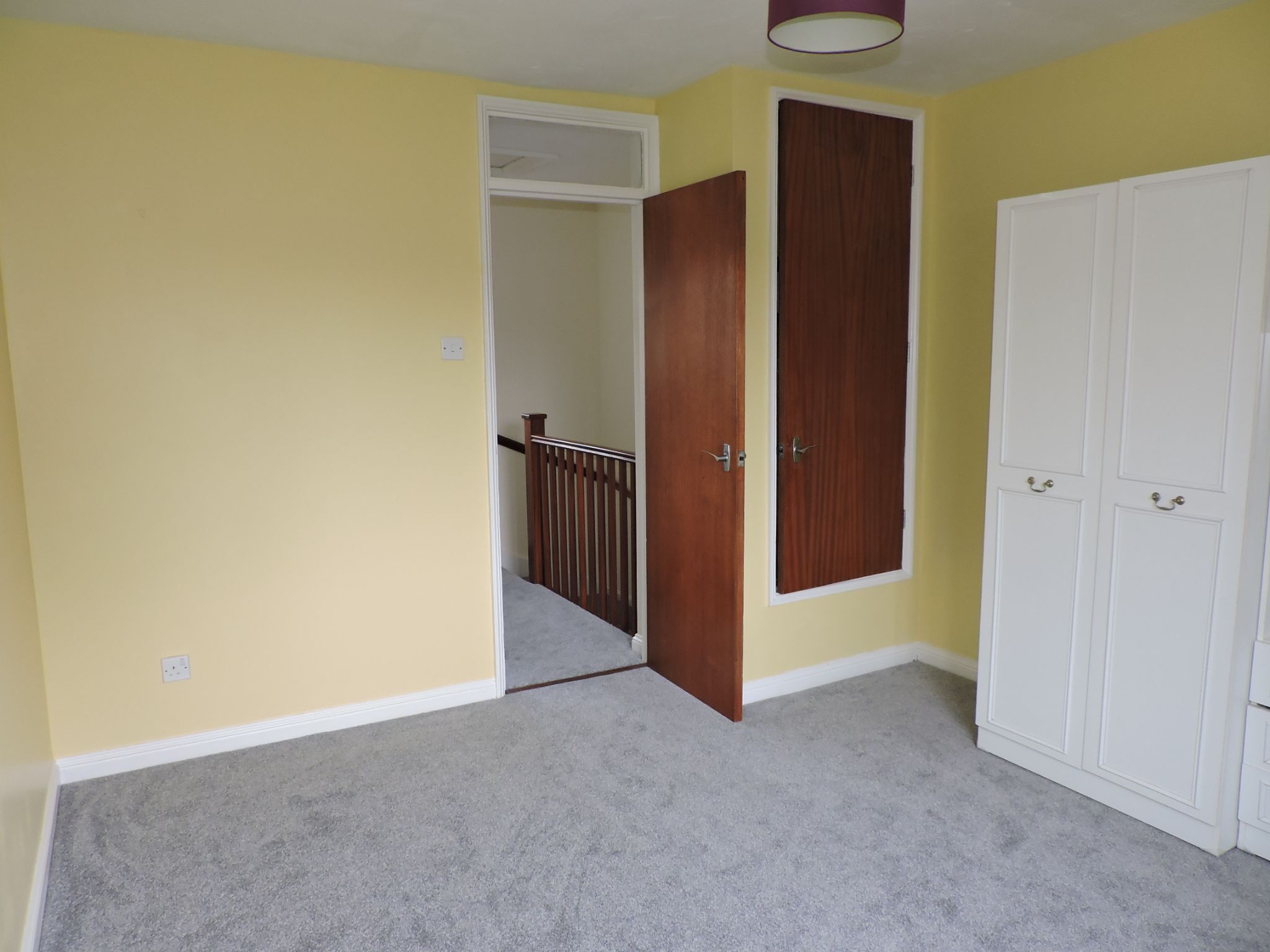 1 bedroom mid terraced house To Let in New Malden - Photograph 6