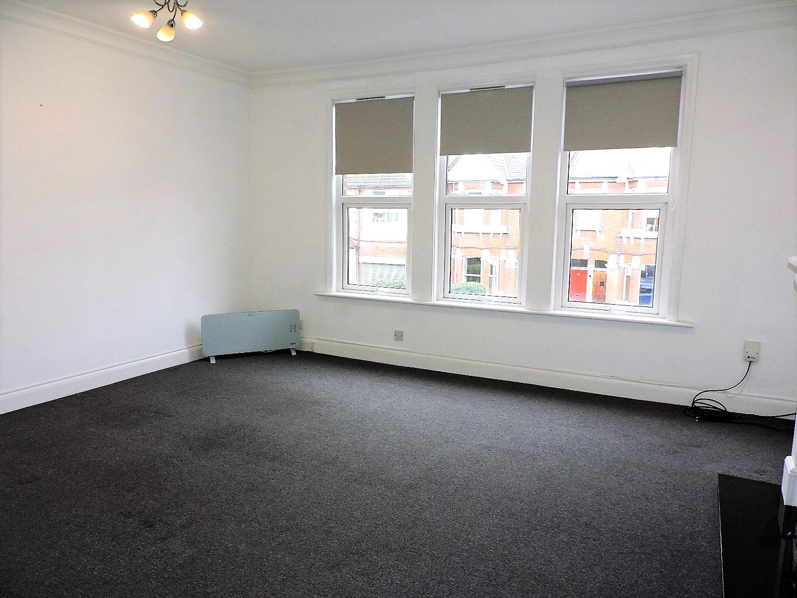 1 bedroom flat flat/apartment To Let in New Malden - Photograph 1