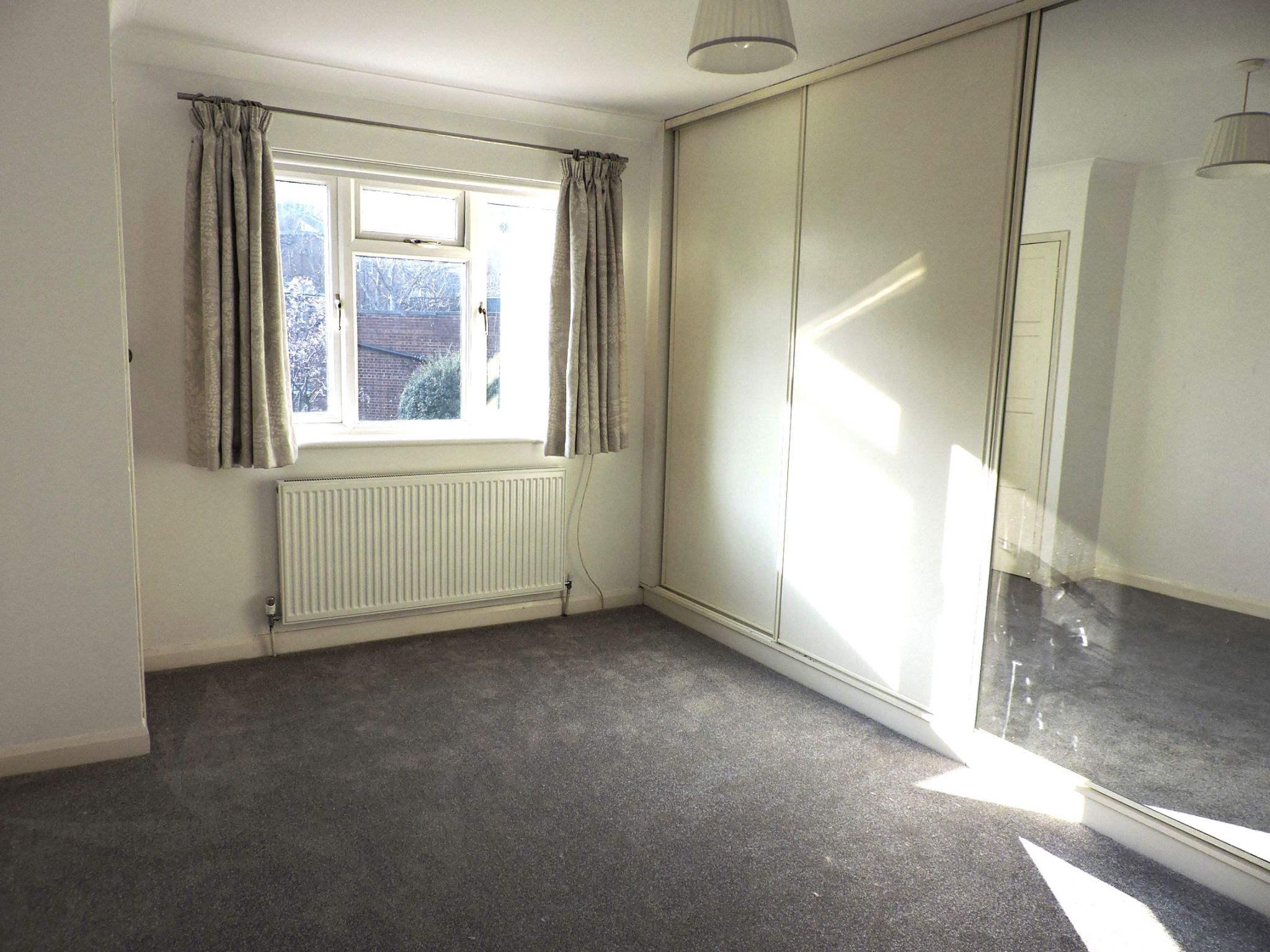 1 bedroom flat flat/apartment To Let in Kingston Upon Thames - Photograph 7