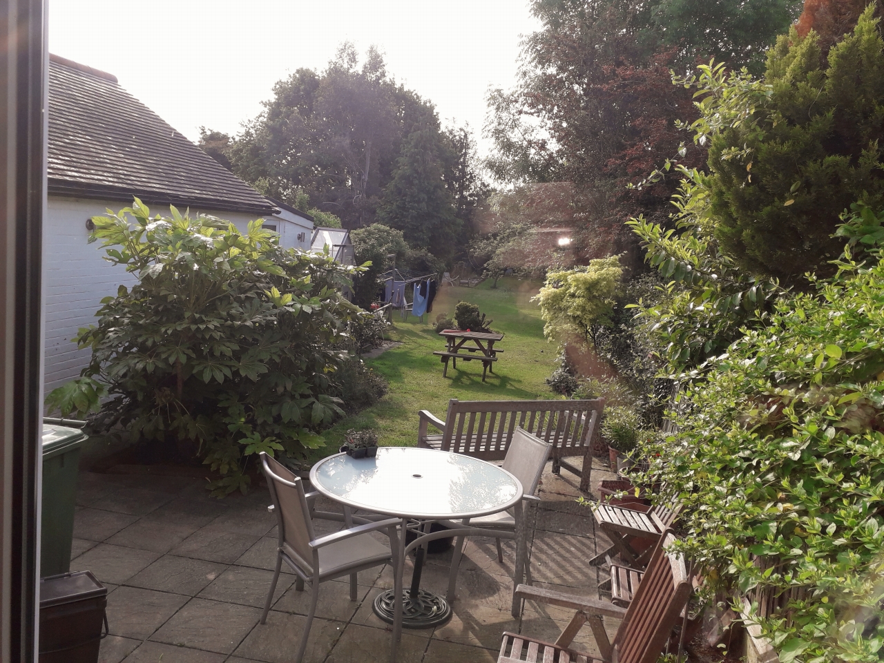1 bedroom shared house To Let in Surbiton - Photograph 5