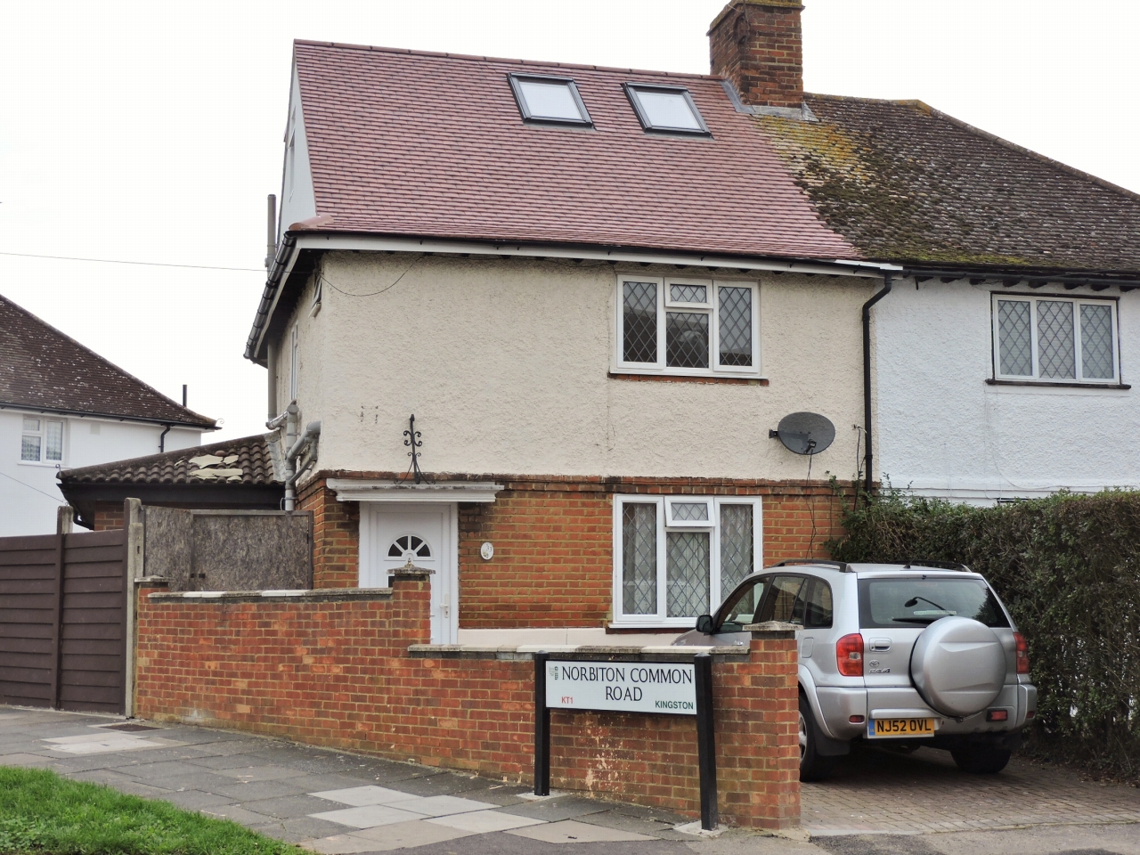 3 bedroom apartment flat/apartment To Let in Kingston Upon Thames - Photograph 1