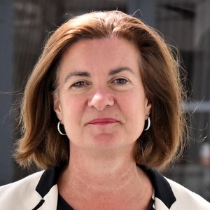 Photo of Eluned Morgan