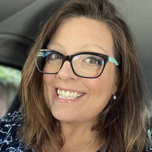 Photo of Lisa Jayne Mackenzie