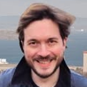 Photo of Oliver Thomas