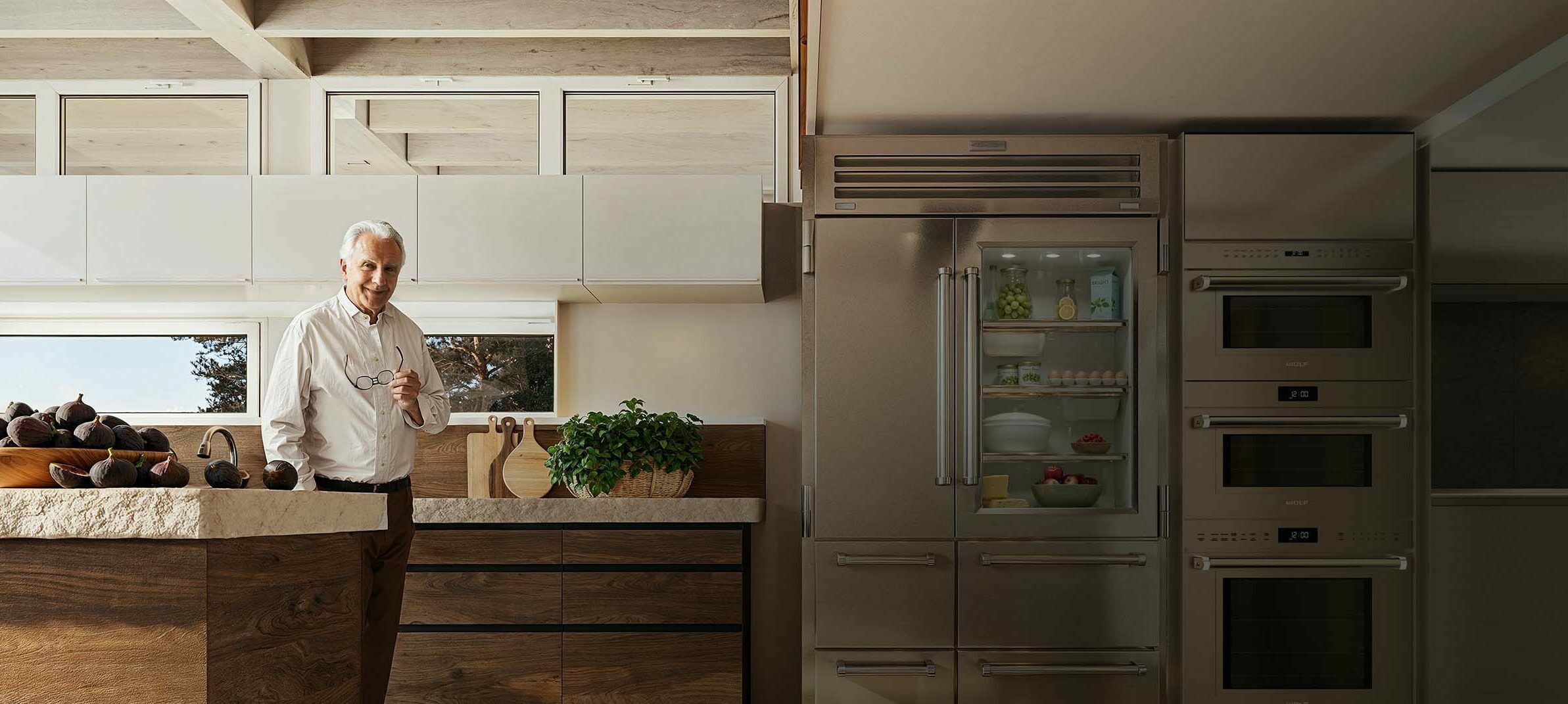 AALL Alain Ducasse Kitchen CAM01 04 w2