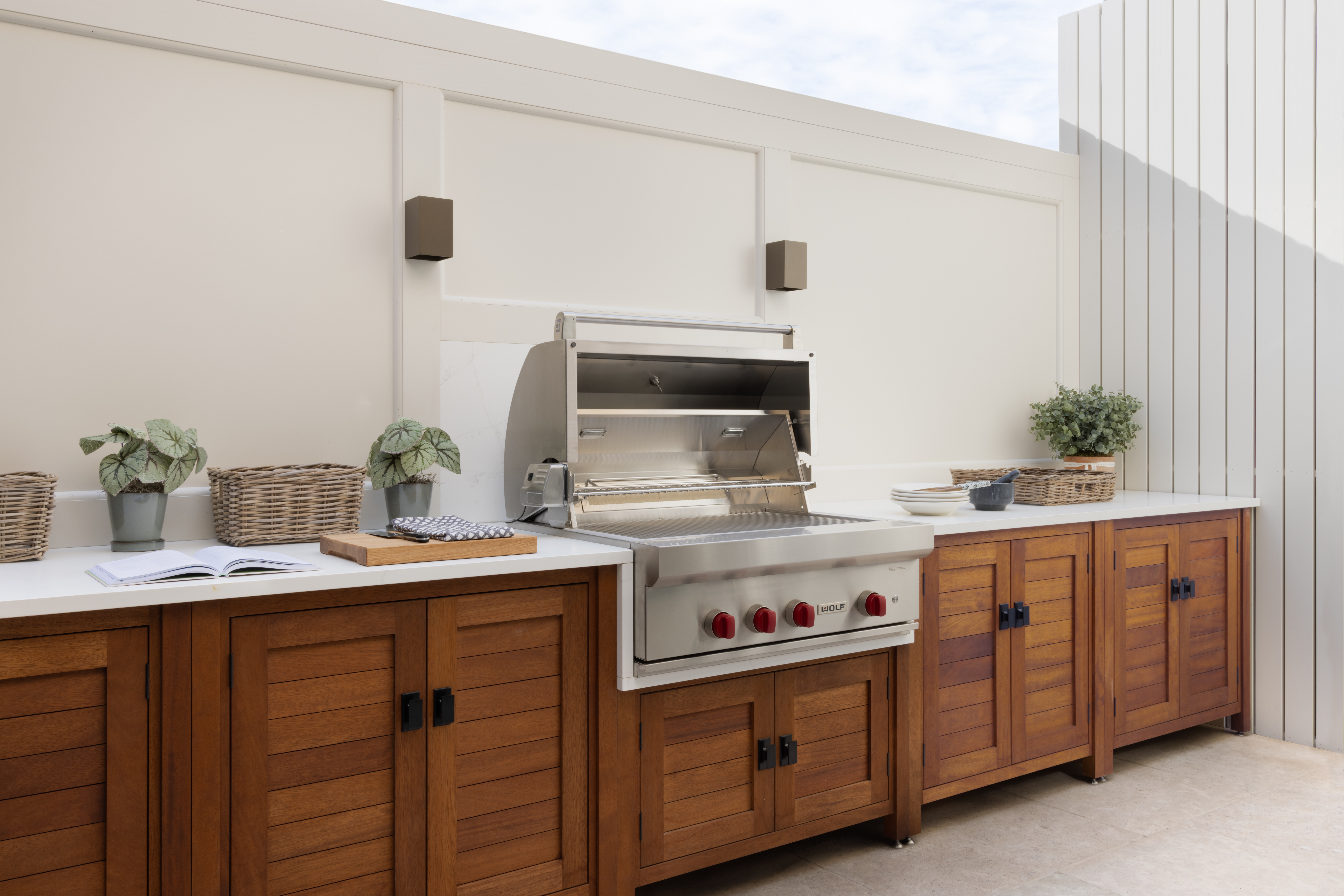 London Showroom Outdoor Kitchen Humphrey Munson 1 copy