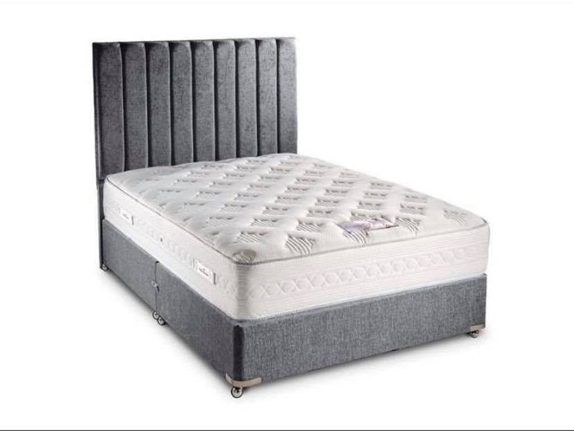 Divan Base 4.jpg
