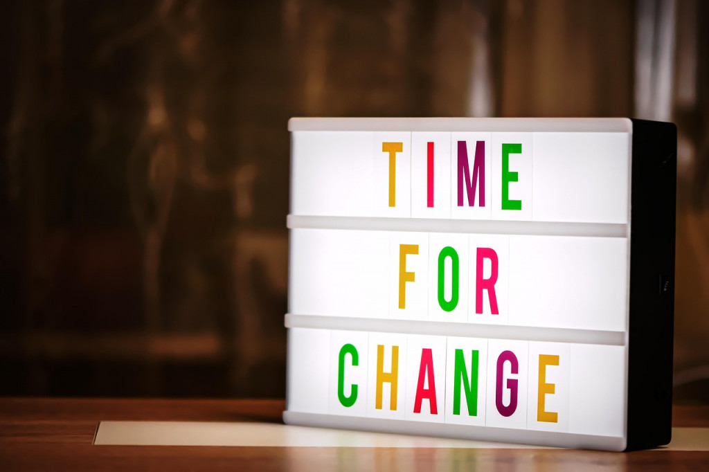 time-for-a-change-4499734_1280.jpg