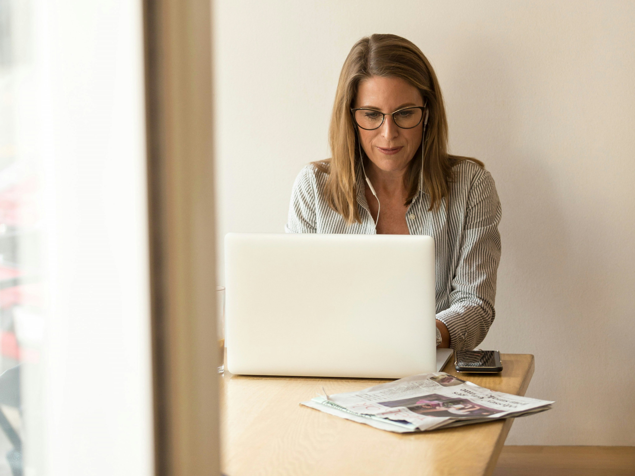 linkedin-sales-solutions-wS73LE0GnKs-unsplash.jpg