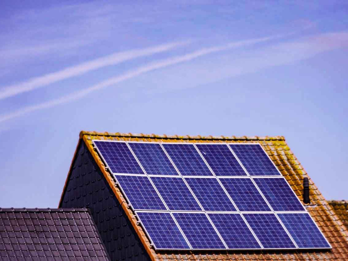 Solar panels 01.jpg