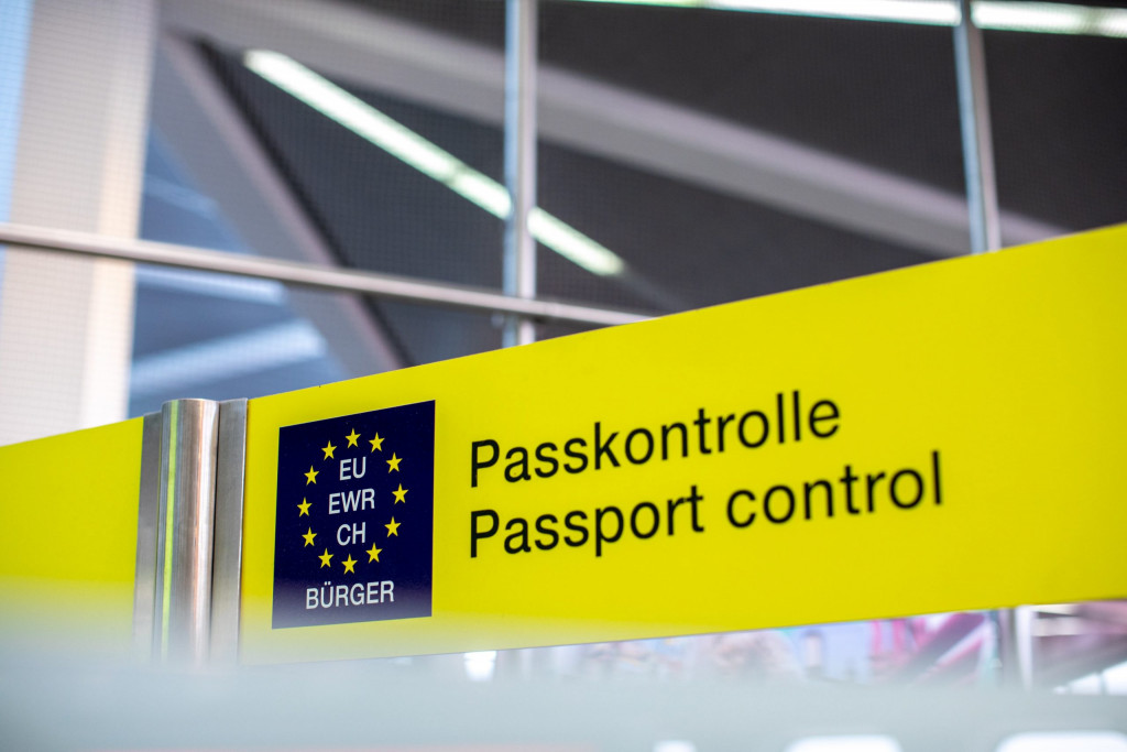 East-Midland-HR-Immigration-guidance-for-SMEs-scaled.jpg.jpeg
