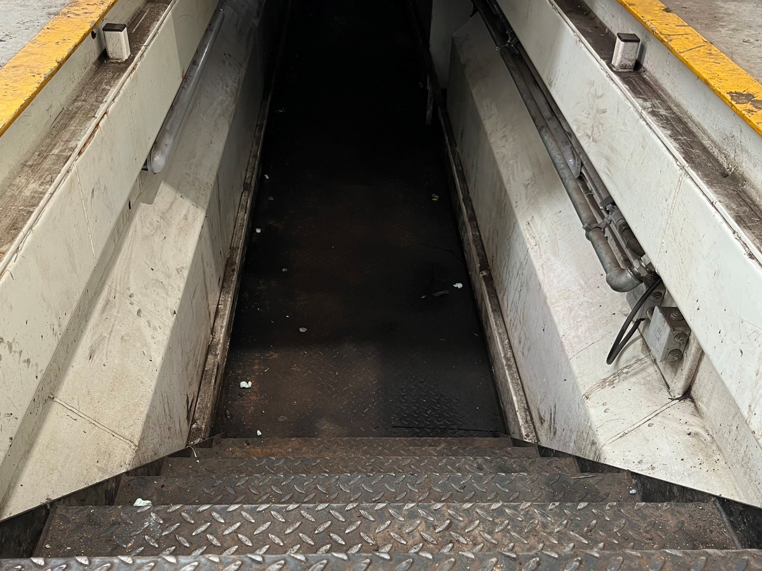 Inspection Pit 2.jpg