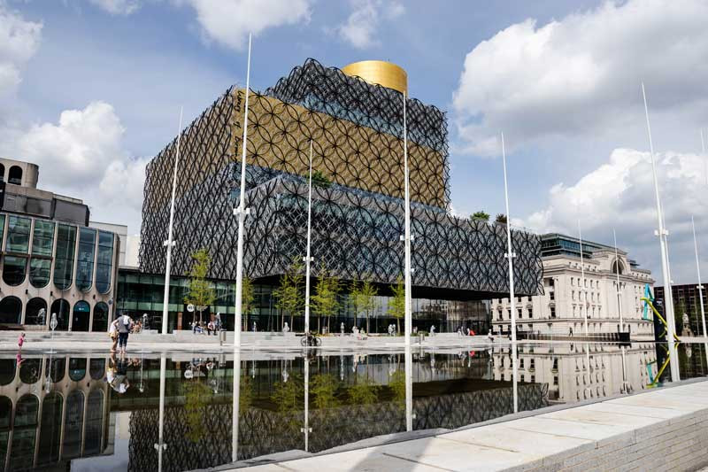6025c23b8e8f6057f776054f_birmingham-libary-delivery.jpg