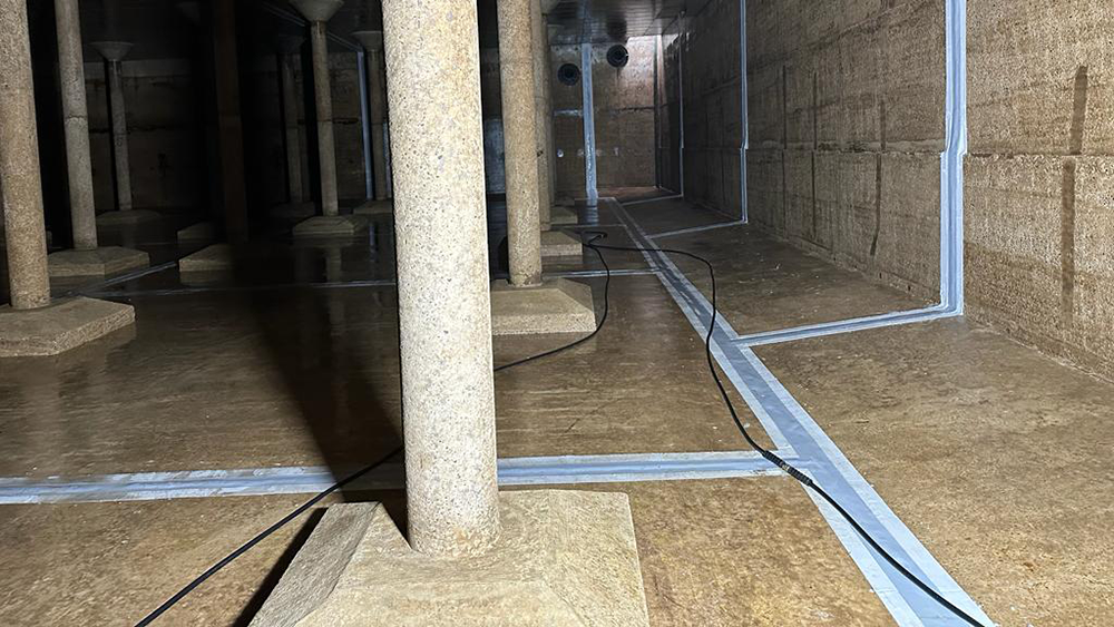 The cleaning and disinfection of service reservoirs and associated potable water structures