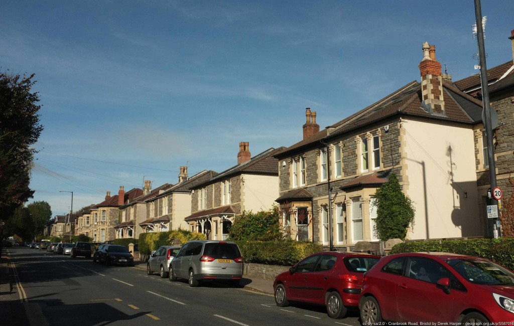 geograph-5587016-by-Derek-Harper (1).jpg