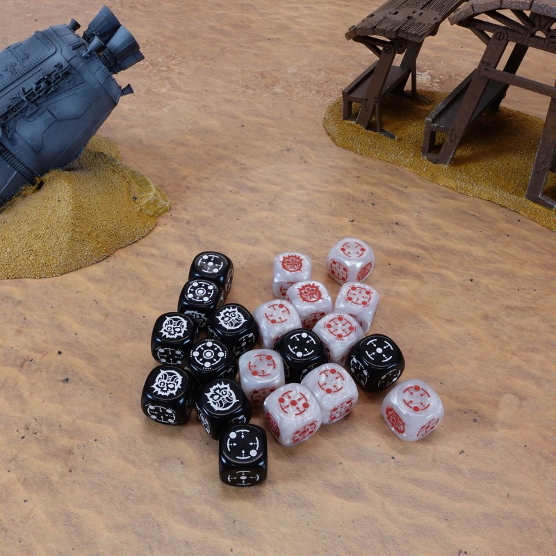 Crosshairs Compact D6: Black & Pearl 2