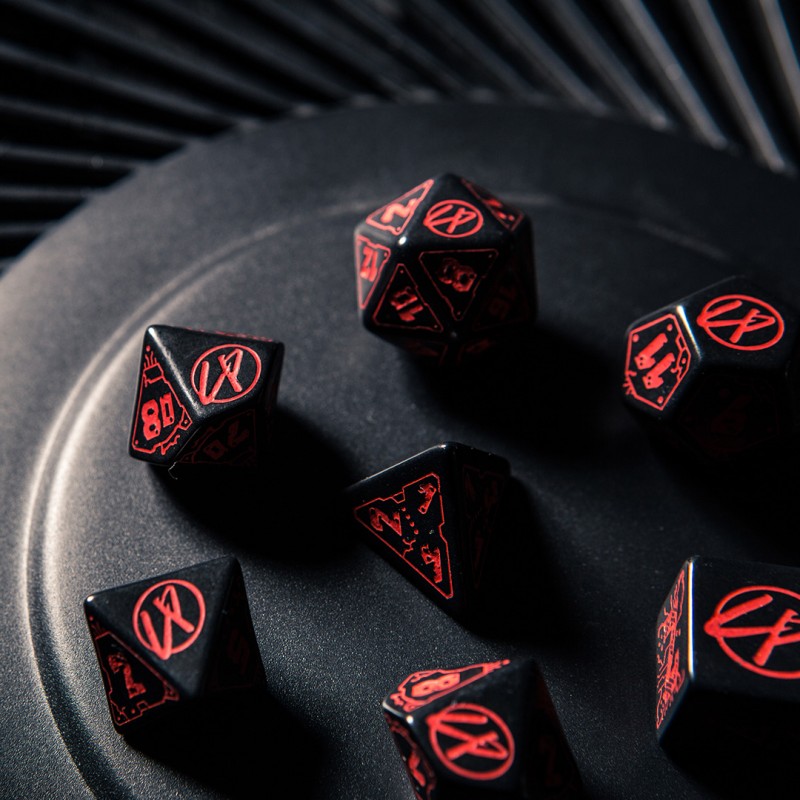 Cyberpunk Red Dice Set - Blood over Chrome 4