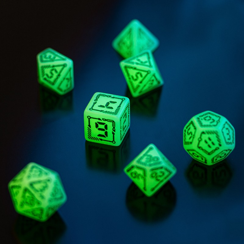 "Digital" Glowing Dice Set 8