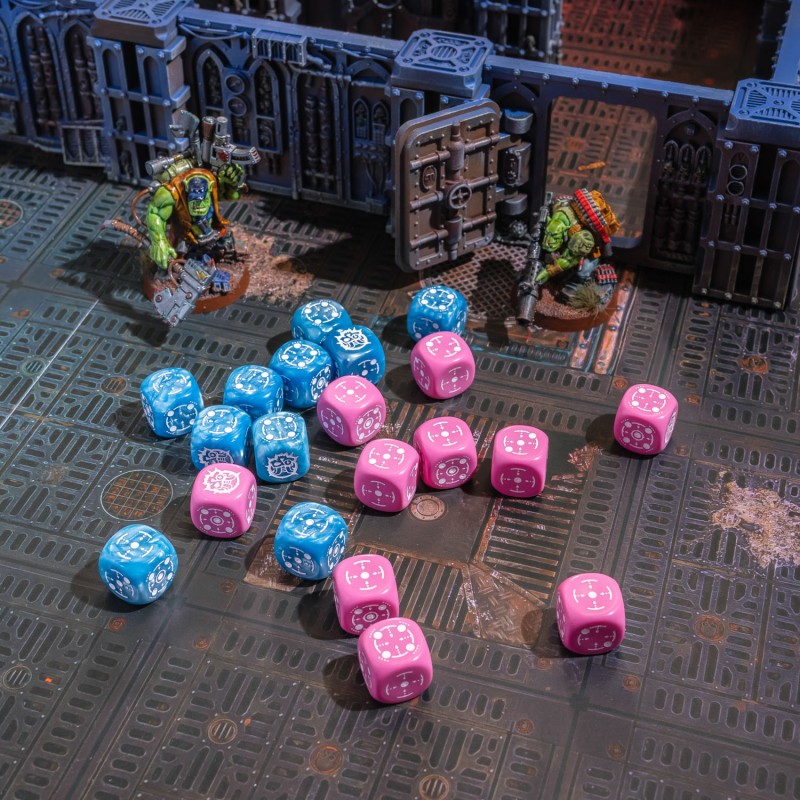 Crosshairs Compact D6: Blue & Pink 2