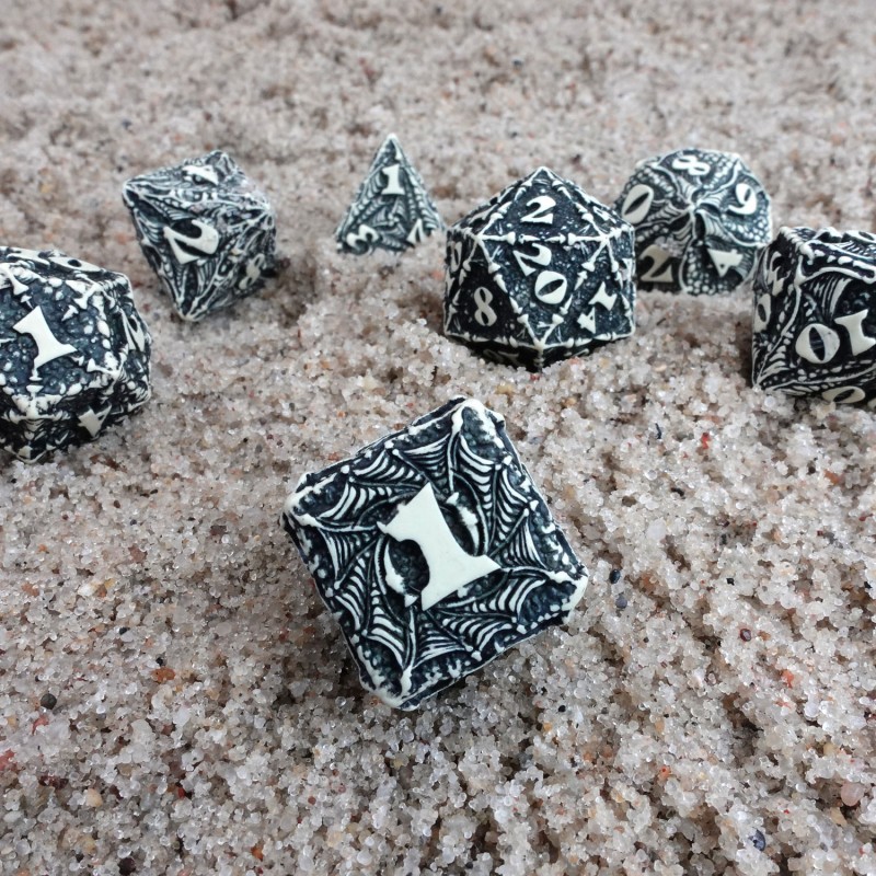Dracopolis Dice Set - The Scandinavian Blackfang 5