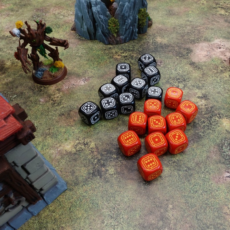 Fortress Compact D6: Black & Red 5