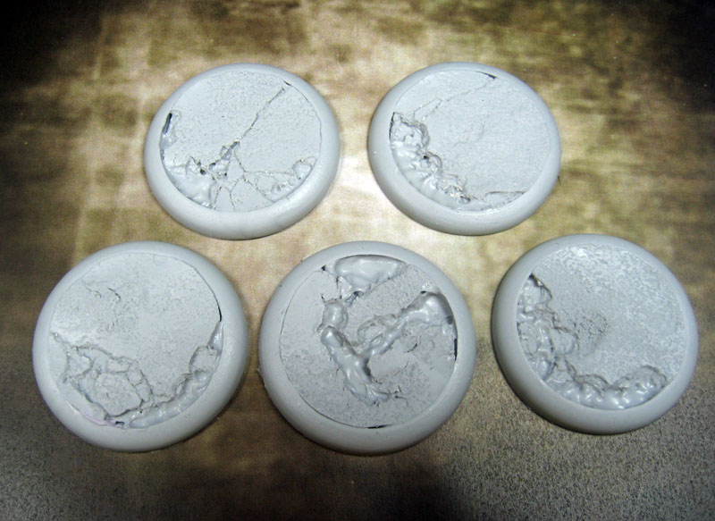 Round Lip: 40mm Lava Flow Bases 1