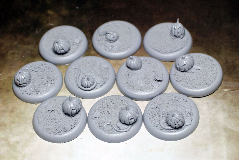 Round Lip: 30mm Field of Screams 1