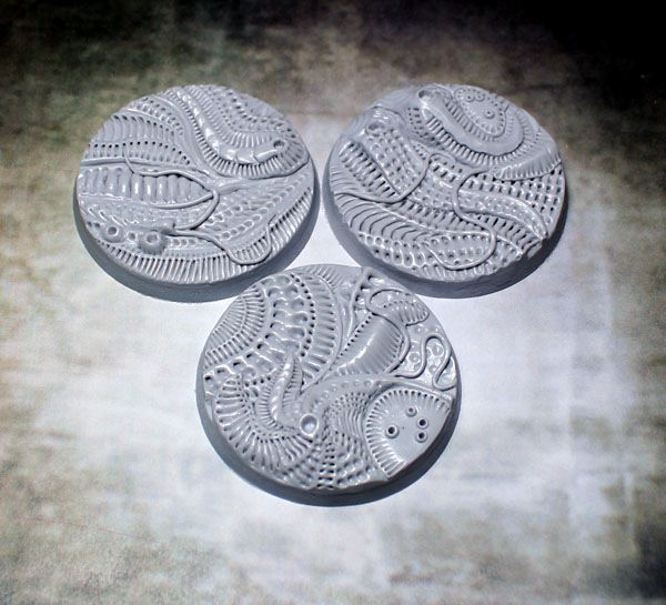 Bevelled Edge: 50mm Alien Invasion Bases 1