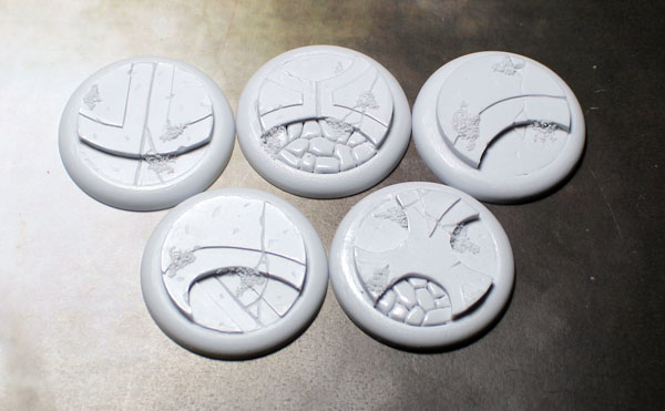 Round Lip: 40mm Alien Temple 1