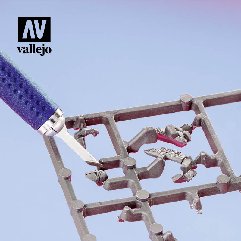 AV Vallejo Tools - Soft Grip Craft Knife #1 with #11 Blade 2